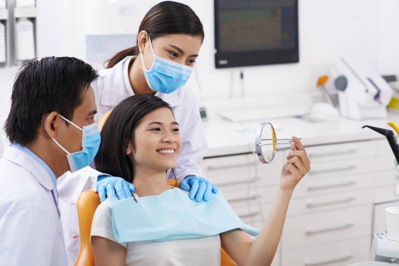 Dental Assistants Combine Work and School With Online Education